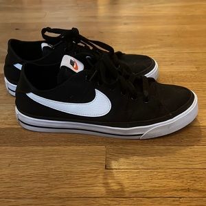 Nike Court Legacy Shoes